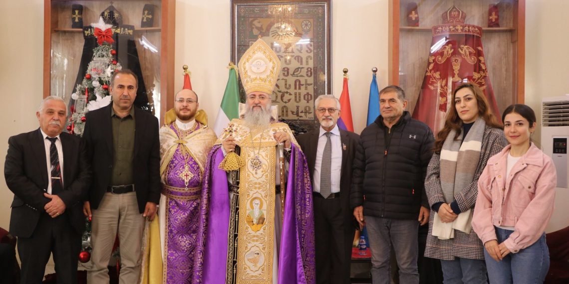 زيارة كنيسة هاكوب وفد بلدية قامشلو